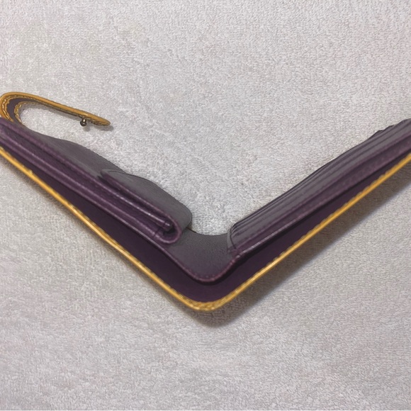 Authentic Louis Vuitton Yellow Epi Snap Wallet - Picture 11 of 13